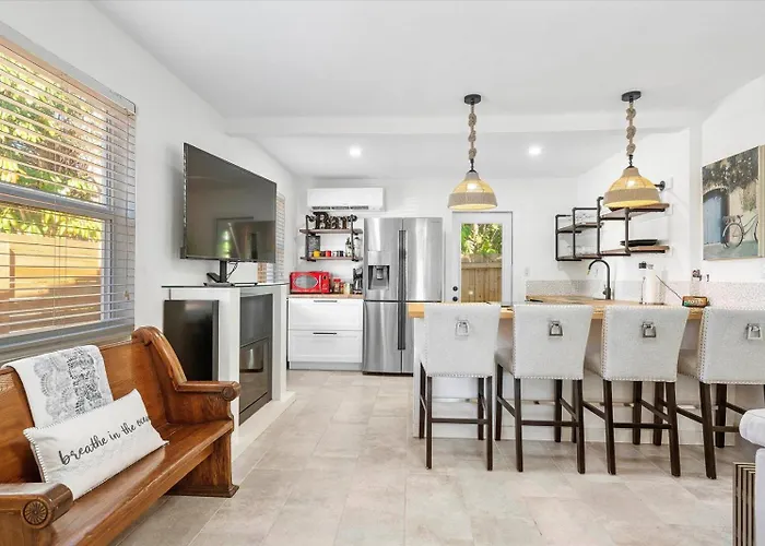 Private Fort Lauderdale Cottage